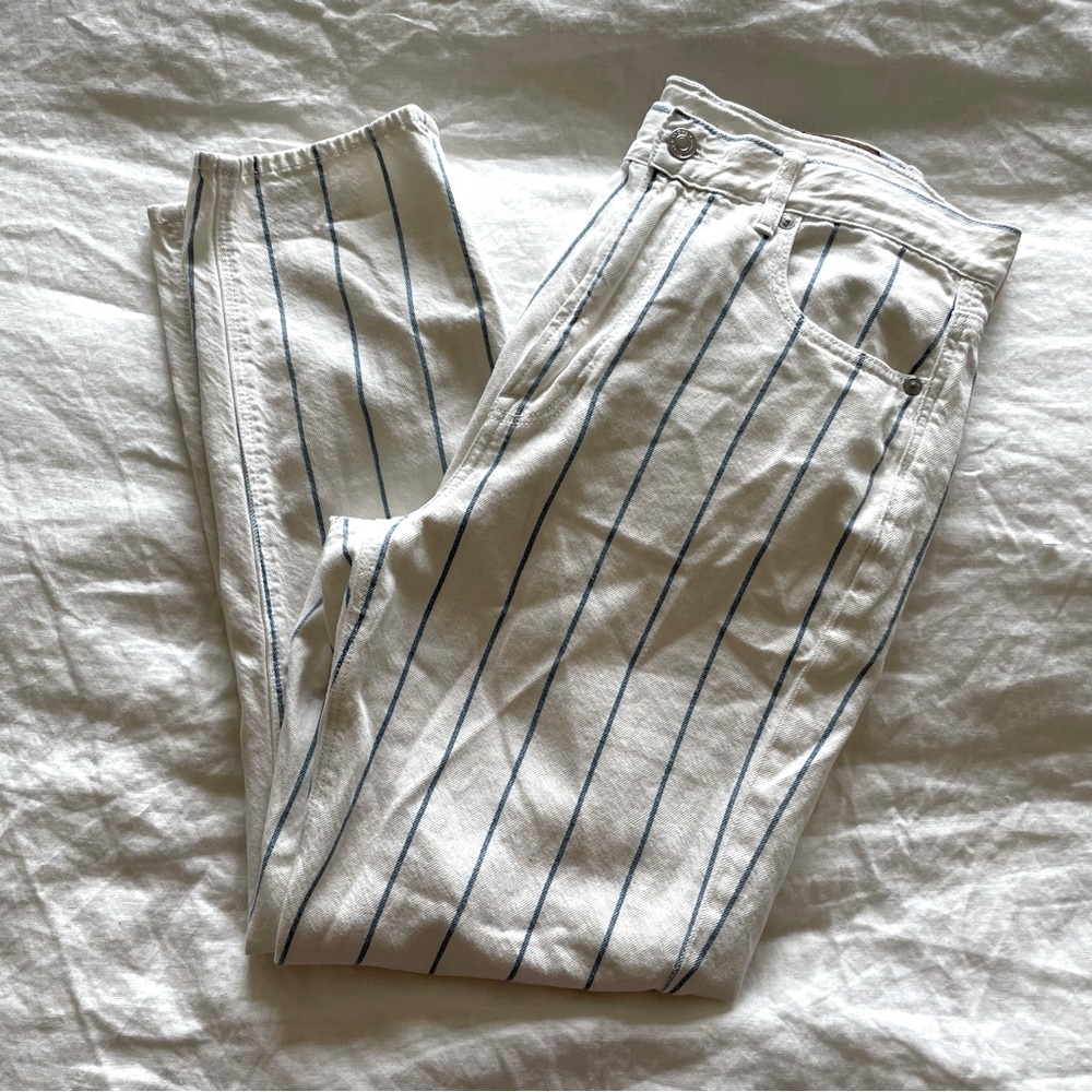 American Eagle High Rise Vertical Pin Stripe White and Blue Mom Jeans